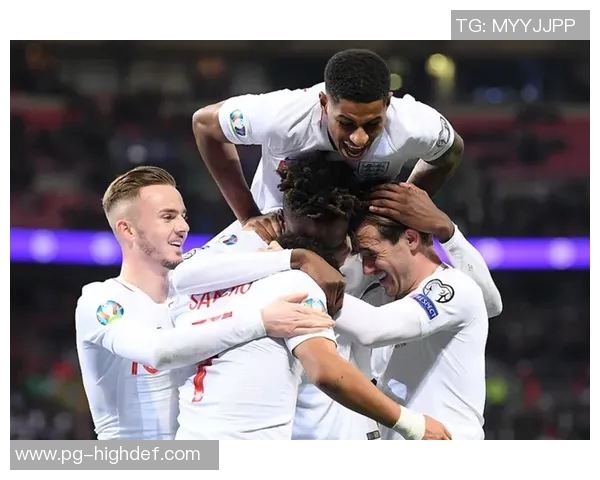 中超热战巴黎圣日耳曼3-0曼联帽子戏法点燃全场激情分析