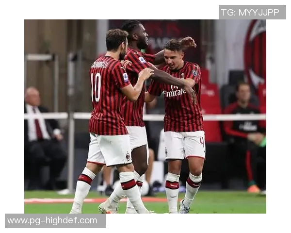 中超激战：AC米兰绝杀巴萨全场沸腾精彩集锦回顾